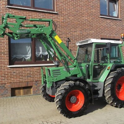 Fendt Farmer 304 LSA mit Frontlader