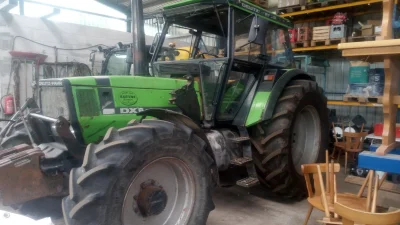 Deutz Fahr DX 6.05 mit Frontladerkonsole
