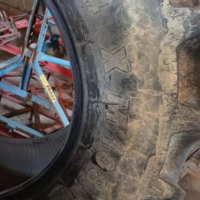 Traktorreifen 600/65 R 34 X M108 gebraucht